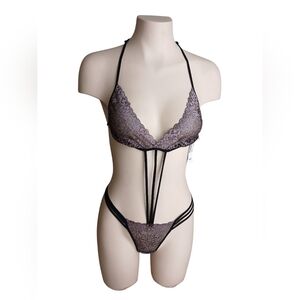 La Vie En Rose Lace Strappy Bodysuit Small / Medium